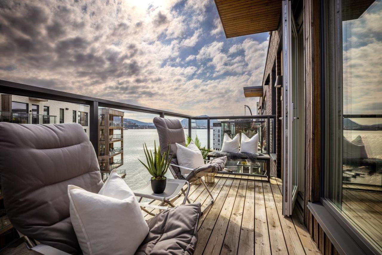 New Penthouse Apartment With Sea View In Bergen Centrum Eksteriør billede